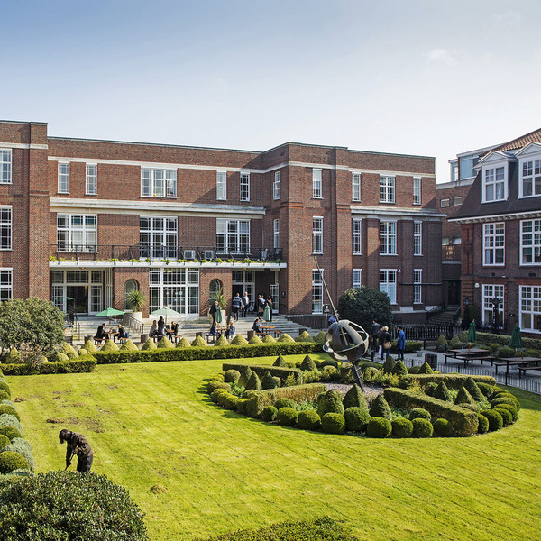Læs på Regent's University, England