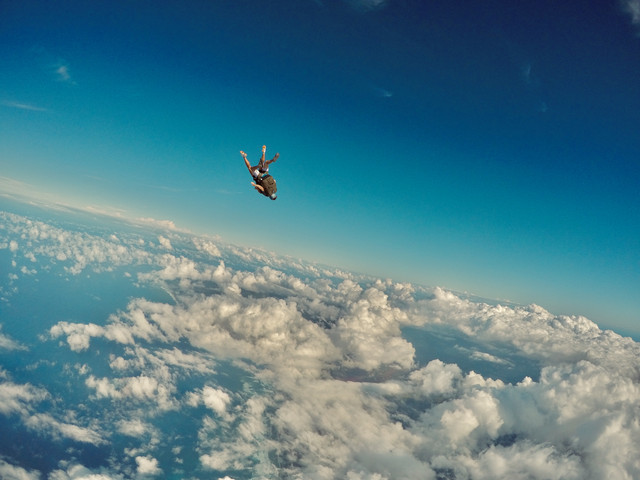 skydiving i hawaii