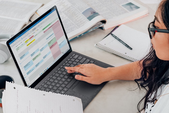 Studerende i udlandet læser